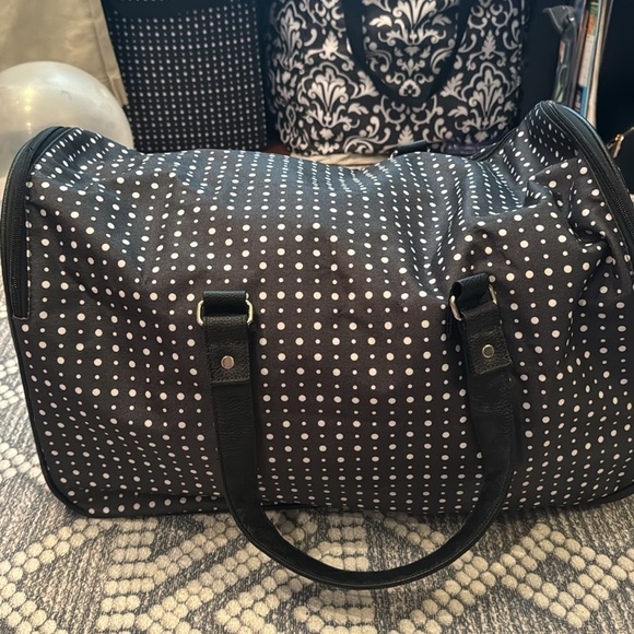BNWOT 31 rolling Traveler bag. Polka dot. - Picture 3 of 8